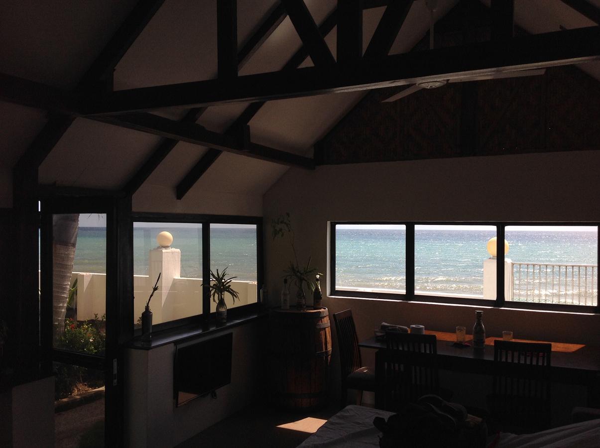 Bamboo Beachhouse Dormitory Garcia Hernandez Exterior foto